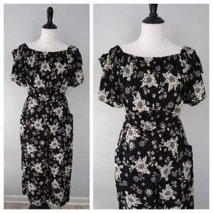 LUXOLOGY Black White Floral Boat Neck Elastic Shoulder Short Sleeve Romper Sz 4
